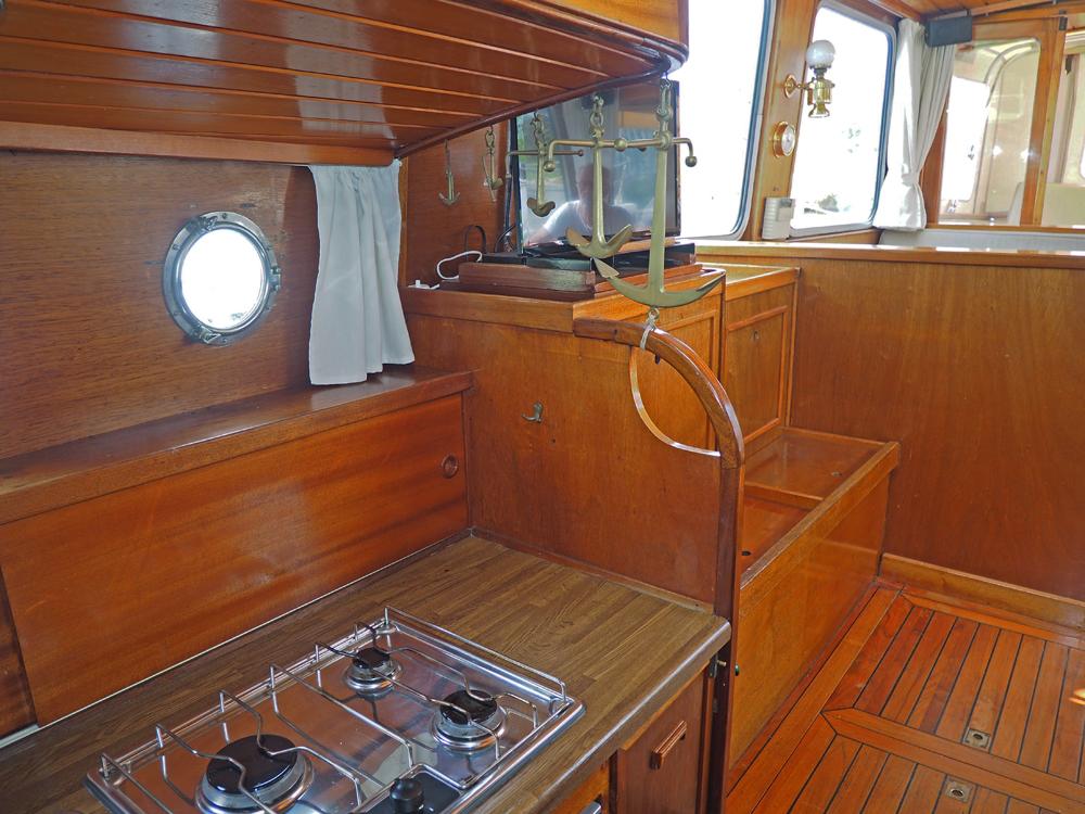 Fore ship, Accommodation